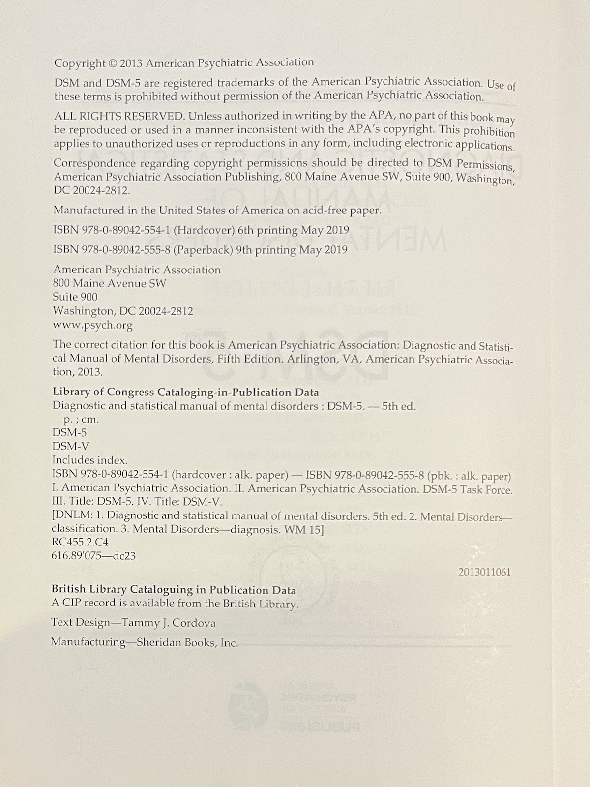 Diagnostic and Statistical Manual DSM-5 Hardcover – VERY GOOD